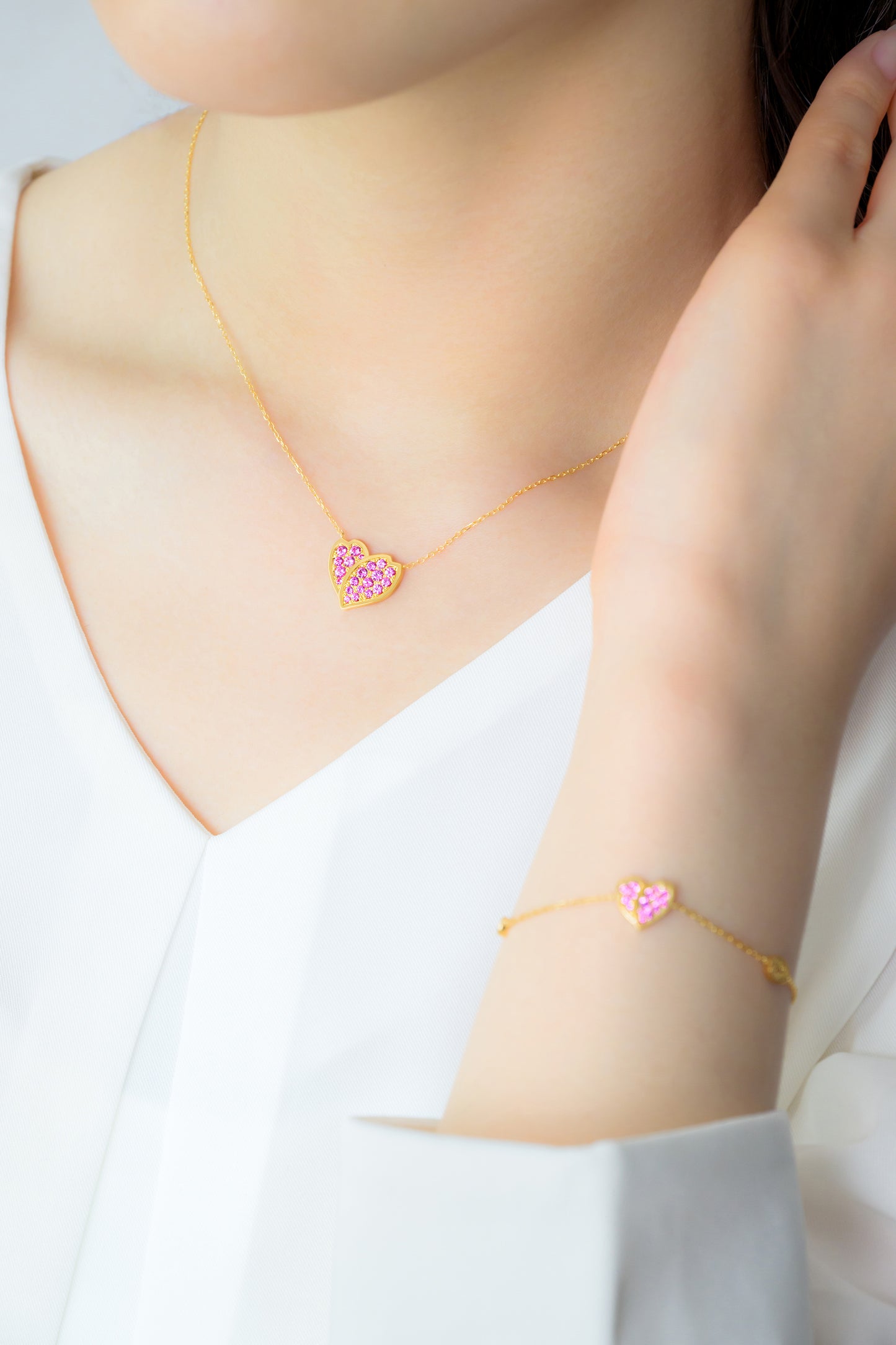 FAUNA HEART NECKLACE | PINK SAPPHIRE